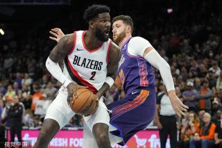 迫使他退出 迫使他退出