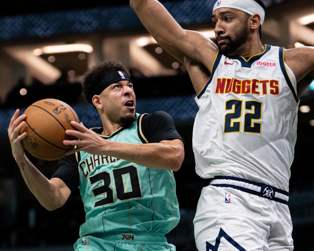 继续在赛场 继续在赛场